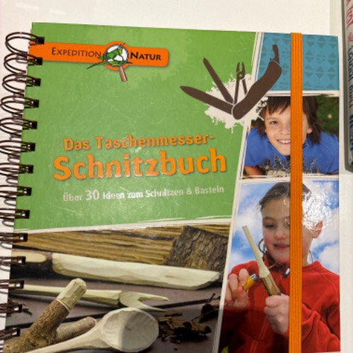 Taschenmesser Schnitzbuch, zu finden beim Stand 82 am Standort Flohkids Hamburg West