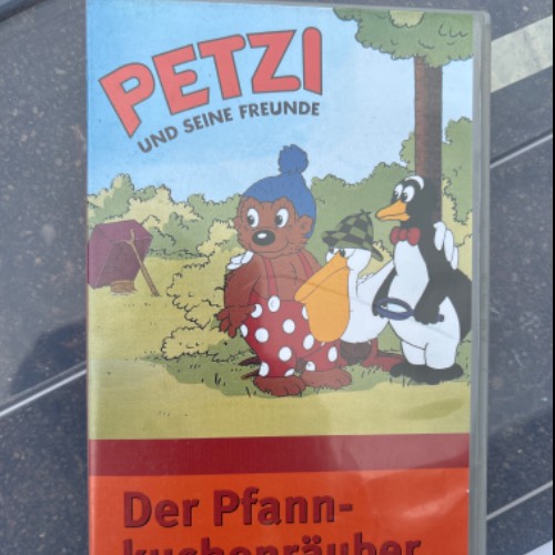 VHS Petzi und der Pfannkuchenr, zu finden beim Stand 34 am Standort Flohkids Hamburg West