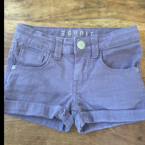 Esprit kurze Hose Lila  Größe: 110, zu finden beim Stand 34 am Standort Flohkids Hamburg West