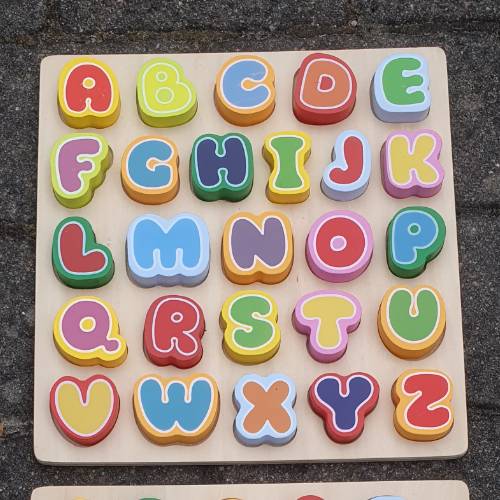 Holzpuzzle Buchstaben , zu finden beim Stand 91 am Standort Flohkids Hamburg West