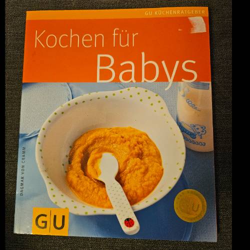 Buch Kochen für Babys, zu finden beim Stand 125 am Standort Flohkids Hamburg West