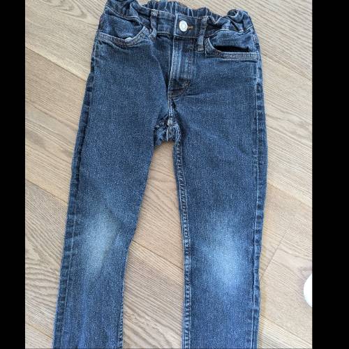 H&M skinny fit Jeans  Größe: 128, zu finden beim Stand 94 am Standort Flohkids Hamburg West