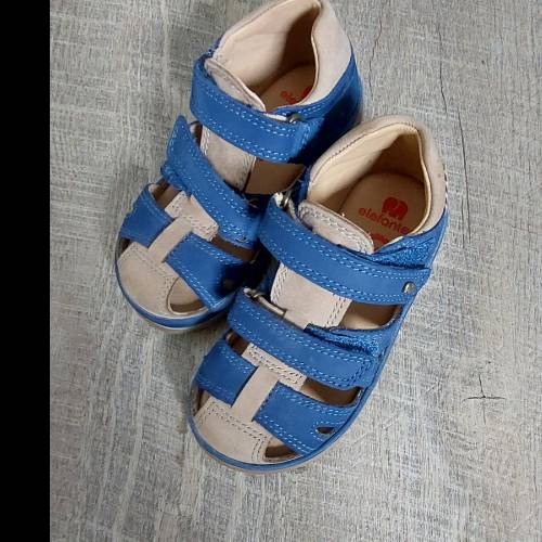 Elefanten Sandalen  Größe: 23 , zu finden beim Stand 73 am Standort Flohkids Hamburg West