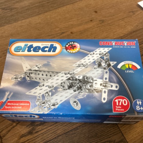 Eitech Flugzeug-neu-, zu finden beim Stand 62 am Standort Flohkids Hamburg West