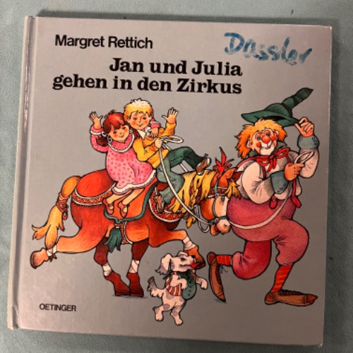  Buch Zirkus, zu finden beim Stand 21 am Standort Flohkids Hamburg West