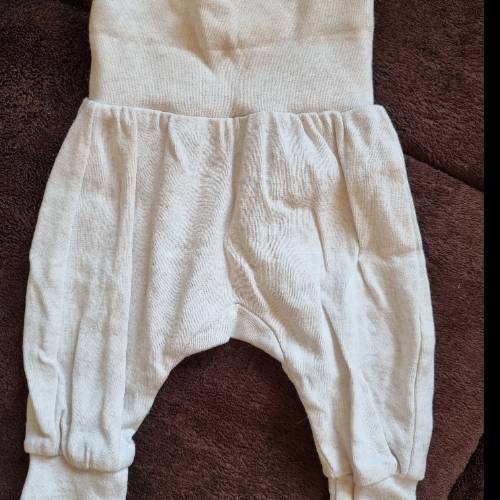 Hose  Größe: 56 H&M beige, zu finden beim Stand 92 am Standort Flohkids Hamburg West