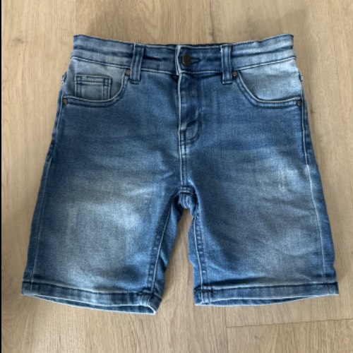 Mexx kurze Hose Jeans  Größe: 122/128, zu finden beim Stand 101 am Standort Flohkids Hamburg West