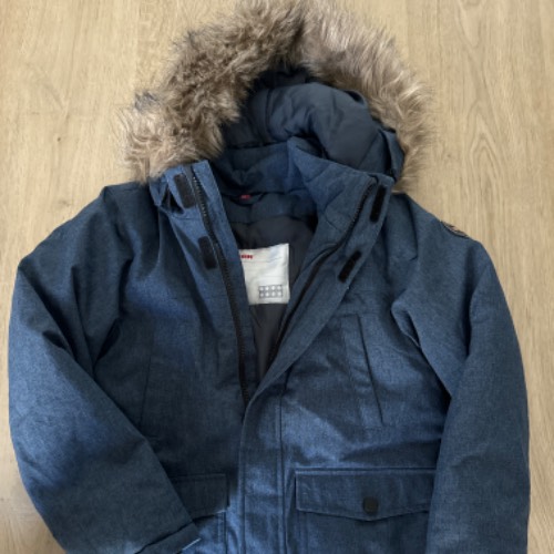 Legowear Winterjacke 128 neuw., zu finden beim Stand 101 am Standort Flohkids Hamburg West