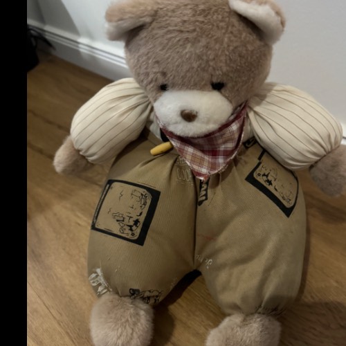 Teddybär , zu finden beim Stand 4 am Standort Flohkids Hamburg West