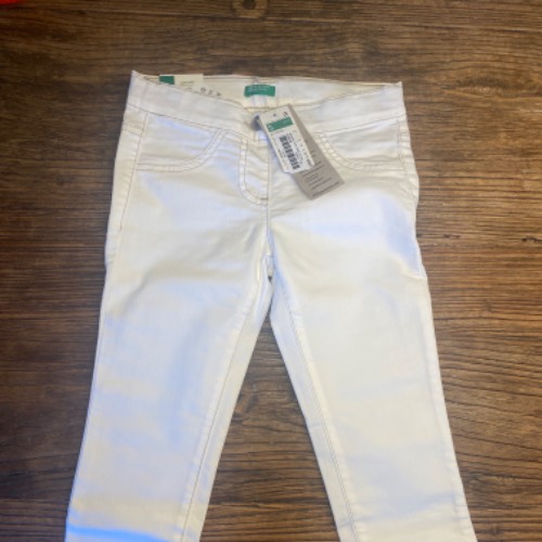 Benetton Hose weiß Größe: 122 neu, zu finden beim Stand 104 am Standort Flohkids Hamburg West