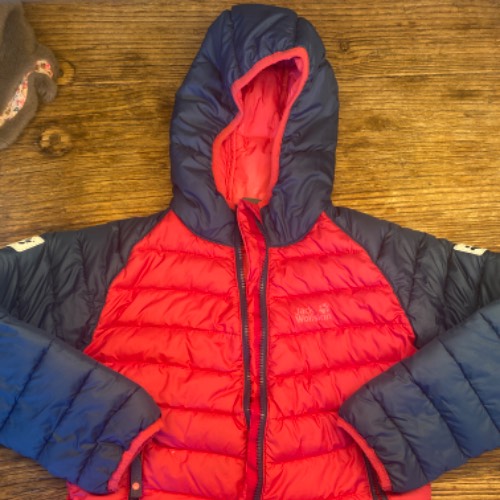 Jack Wolfskin Jacke rosa blau , zu finden beim Stand 104 am Standort Flohkids Hamburg West