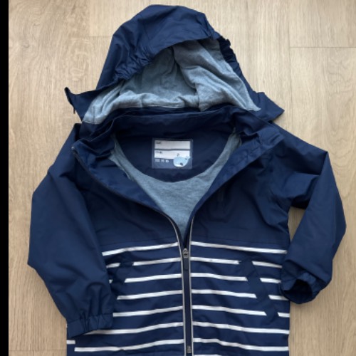 TCM Regenjacke blau  Größe: 98/104, zu finden beim Stand 101 am Standort Flohkids Hamburg West