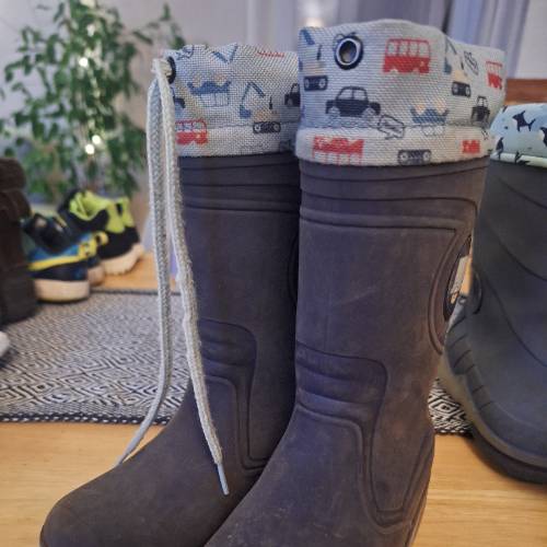 Gummistiefel  Größe: 26/27, zu finden beim Stand 113 am Standort Flohkids Hamburg West