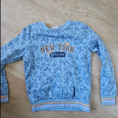 Pulli New York, zu finden beim Stand 40 am Standort Flohkids Hamburg West