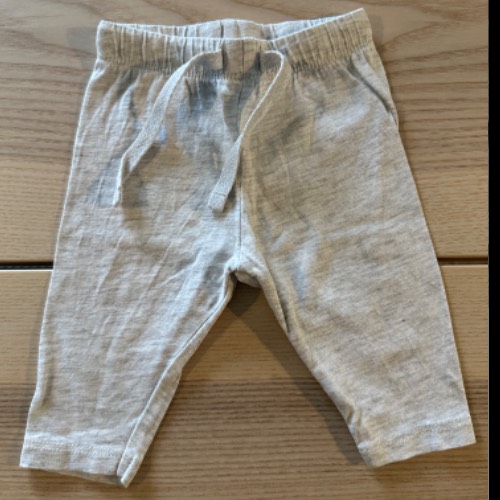 Hose grau  Größe: 56 NEU H&M , zu finden beim Stand 133 am Standort Flohkids Hamburg West