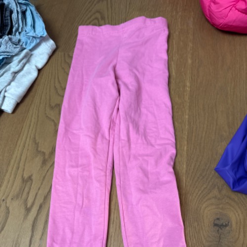 H&M leggings gefüttert rosa  Größe: 12, zu finden beim Stand 55 am Standort Flohkids Hamburg West