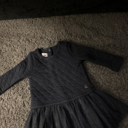  Tüll Kleid Petit Bateau  Größe: 81 cm , zu finden beim Stand 89 am Standort Flohkids Hamburg West