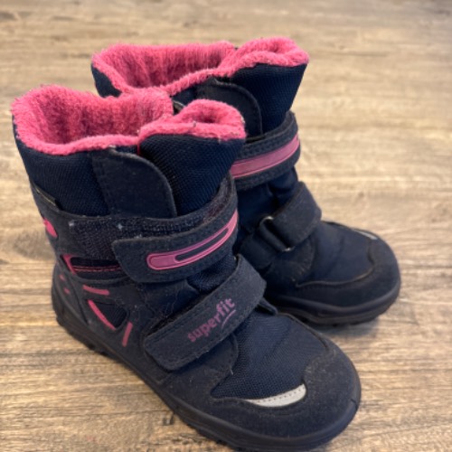 Blaue Winterstiefel  Größe: 26 superfi, zu finden beim Stand 89 am Standort Flohkids Hamburg West