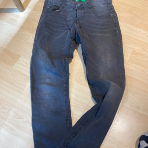 Jeans benneton  Größe: 146, zu finden beim Stand 25 am Standort Flohkids Hamburg West