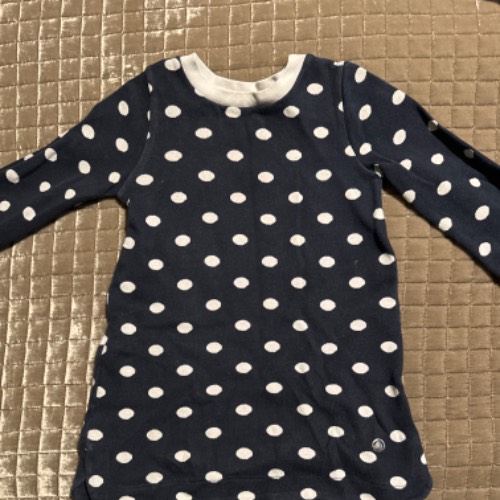 Kleid Punkte Petit Bateau  Größe: 95 cm, zu finden beim Stand 89 am Standort Flohkids Hamburg West