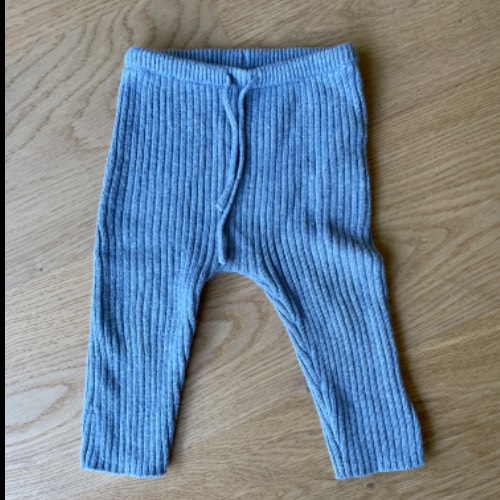 Bout‘chou Strickhose  Größe: 9 m, zu finden beim Stand 31 am Standort Flohkids Hamburg West