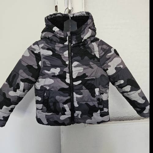 MK Jacke military  Größe: 4 T, zu finden beim Stand 159 am Standort Flohkids Hamburg West