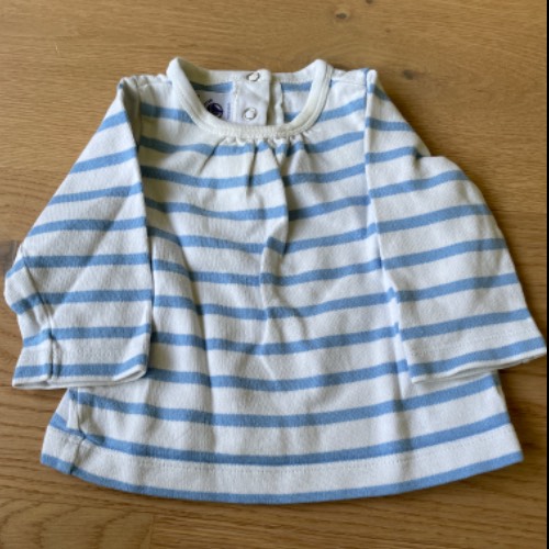 Petit Bateau Pulli blau  Größe: 6 m, zu finden beim Stand 31 am Standort Flohkids Hamburg West