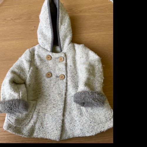 Zara Mantel beige grau  Größe: 74, zu finden beim Stand 31 am Standort Flohkids Hamburg West