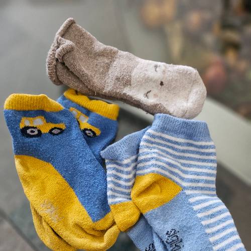 3 Paar Babysocken, zu finden beim Stand 77 am Standort Flohkids Hamburg West