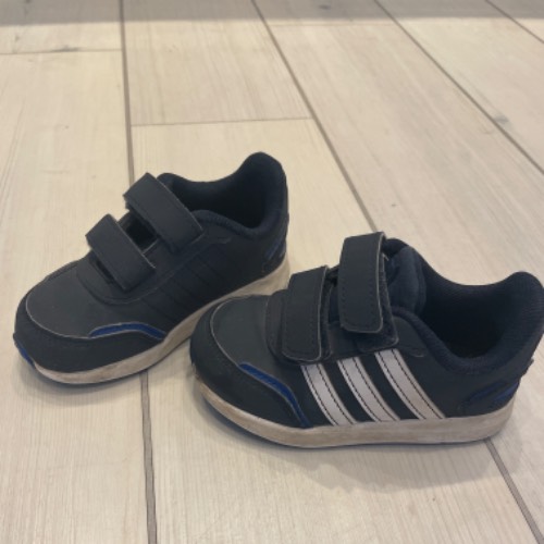 Adidas Sneaker blau  Größe: 22, zu finden beim Stand 130 am Standort Flohkids Hamburg West