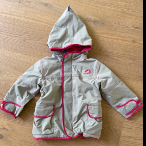 Finkid Regenjacke  Größe: 110, zu finden beim Stand 31 am Standort Flohkids Hamburg West