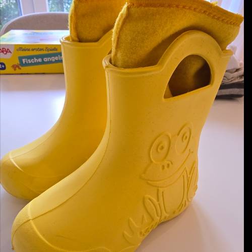 Gummistiefel gefüttert  Größe: 22/23, zu finden beim Stand 36 am Standort Flohkids Hamburg West